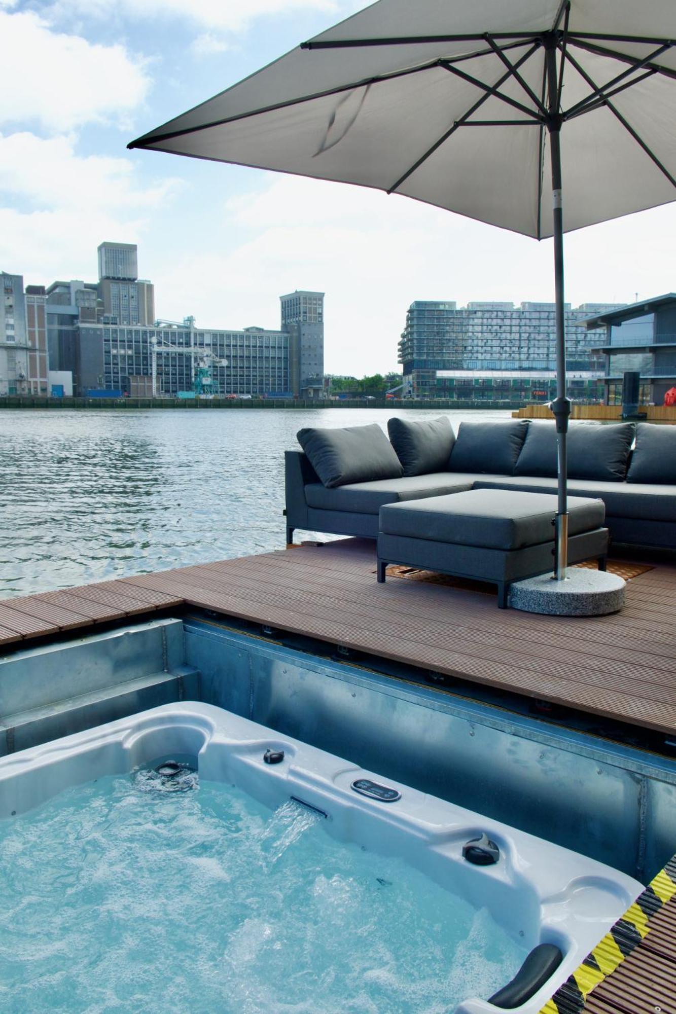 Wikkelboats At Floating Rotterdam Rijnhaven Villa Ngoại thất bức ảnh
